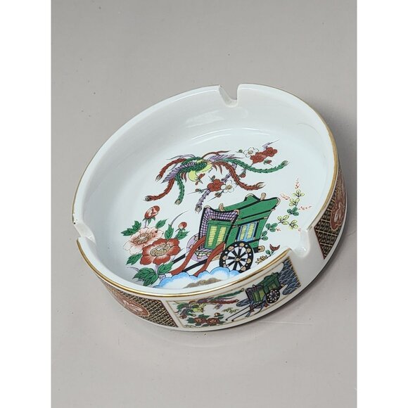 Vintage Round 4-½” Porcelain‎ Imari Japanese Ashtrays – Heritage Mint - Picture 1 of 9